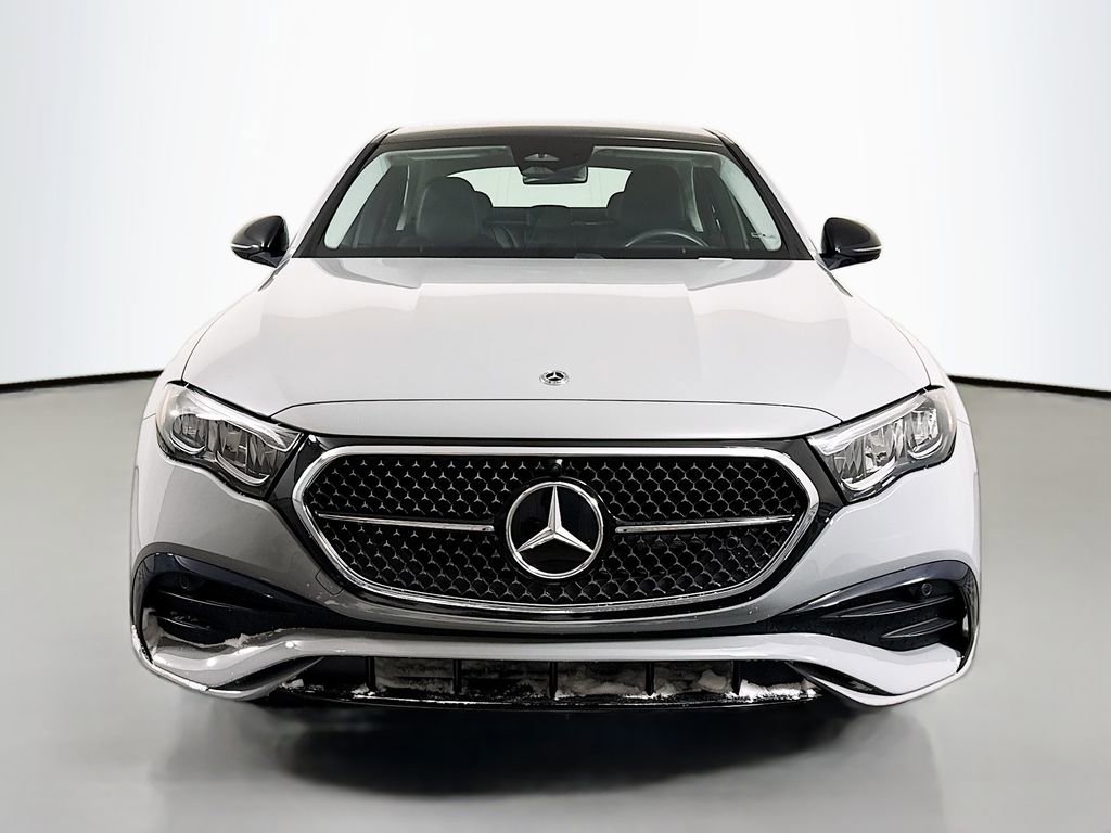 Used 2024 Mercedes-Benz E 350 4MATIC Sedan w/ MBUS Superscreen Package image 2