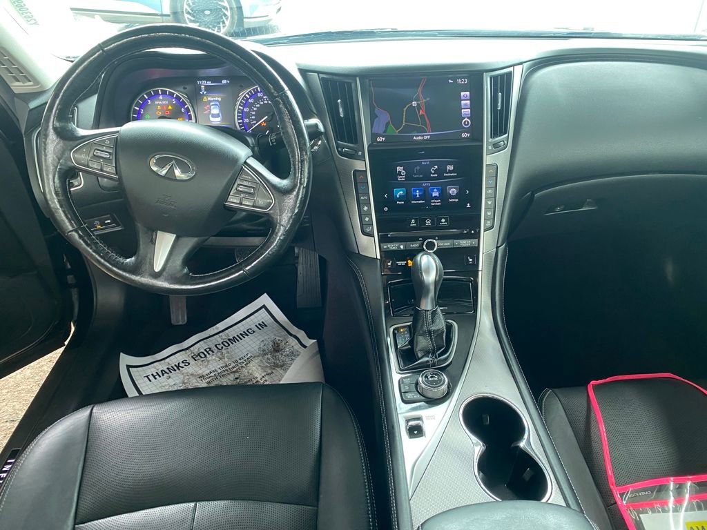 Used 2016 INFINITI Q50 Premium w/ Driver Assistance Package image 30