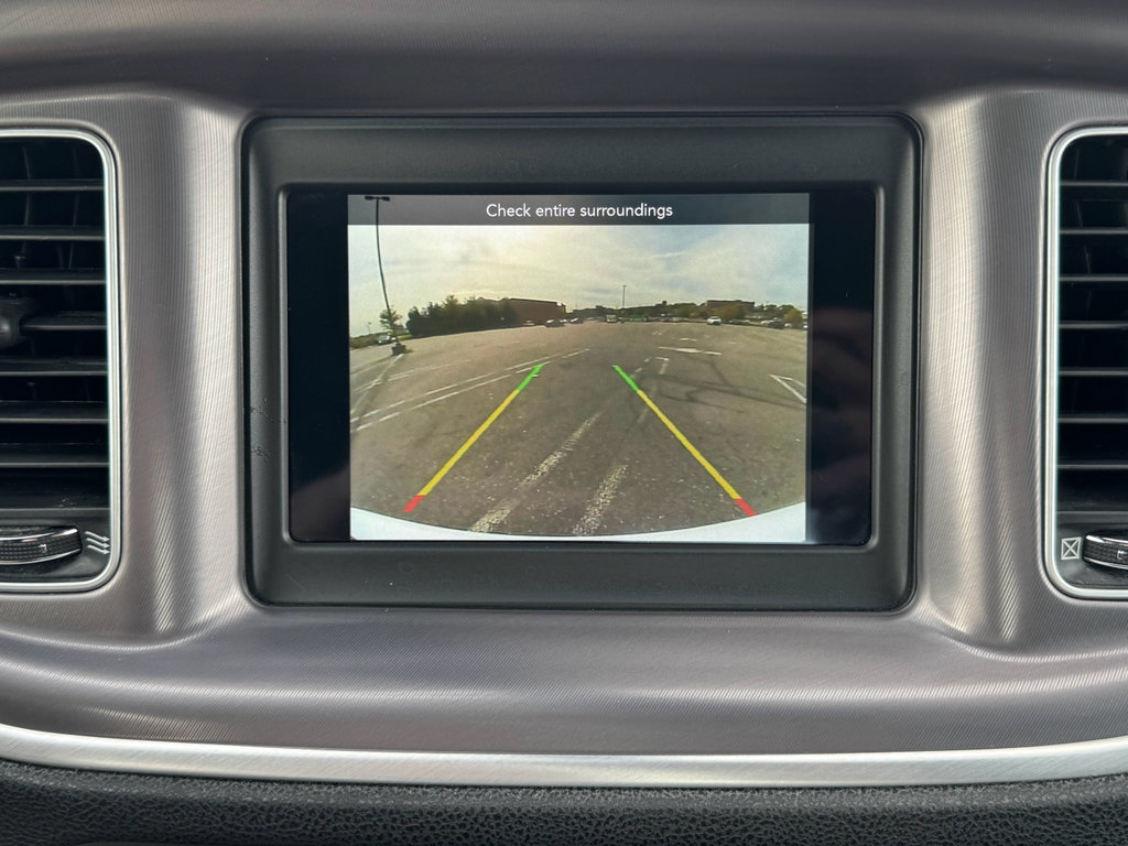 Used 2022 Dodge Charger SXT image 17