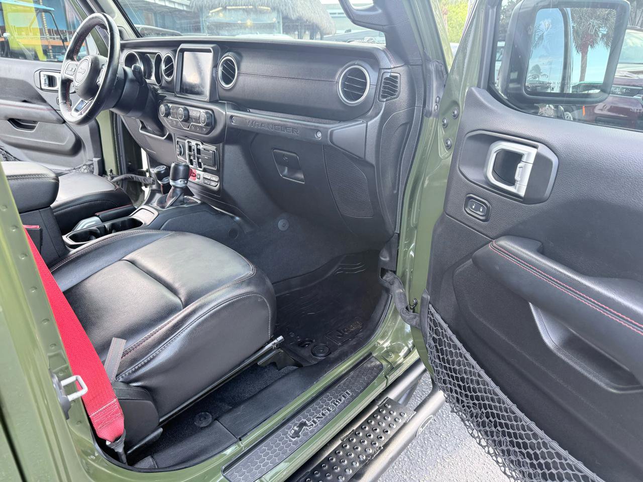 Used 2020 Jeep Wrangler Unlimited Rubicon w/ Quick Order Package 28Y Recon image 32