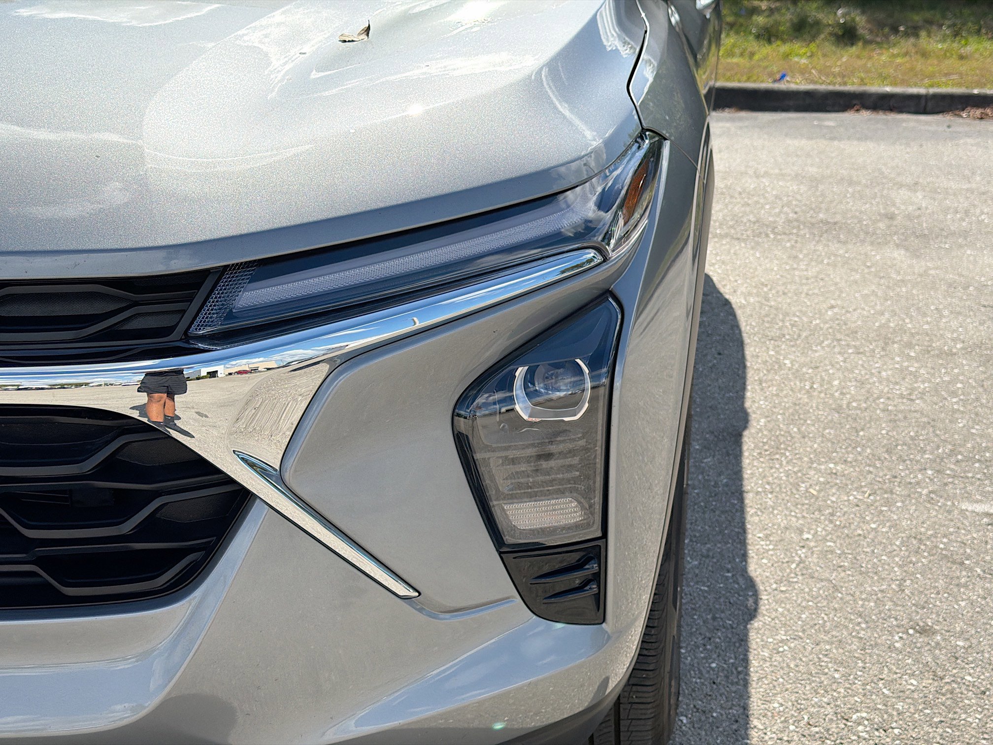 Used 2025 Chevrolet Trax LT w/ LT Convenience Package image 9