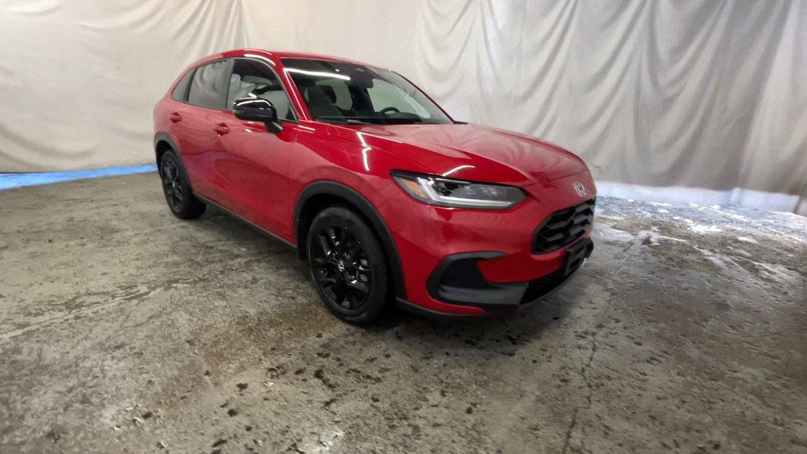 Certified 2025 Honda HR-V Sport image 2