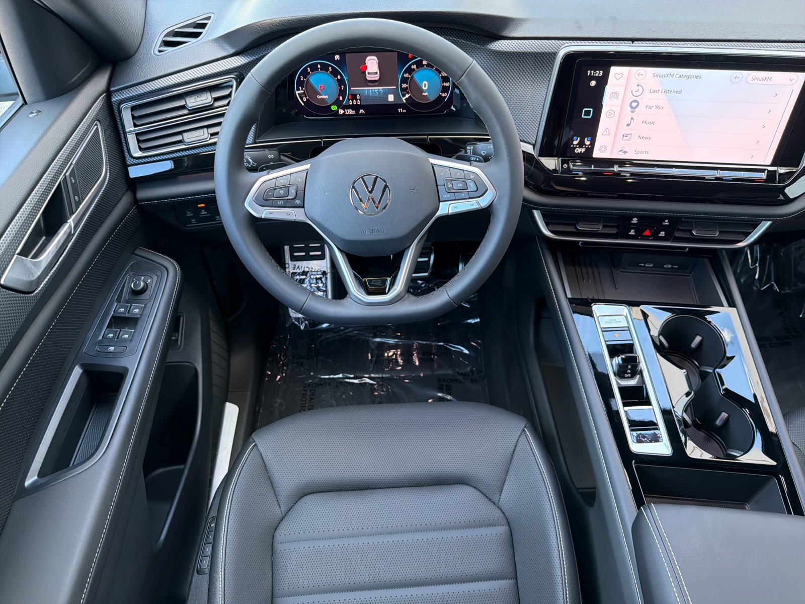 New 2026 Volkswagen Atlas Cross Sport SEL R-Line AWD/4WD image 14