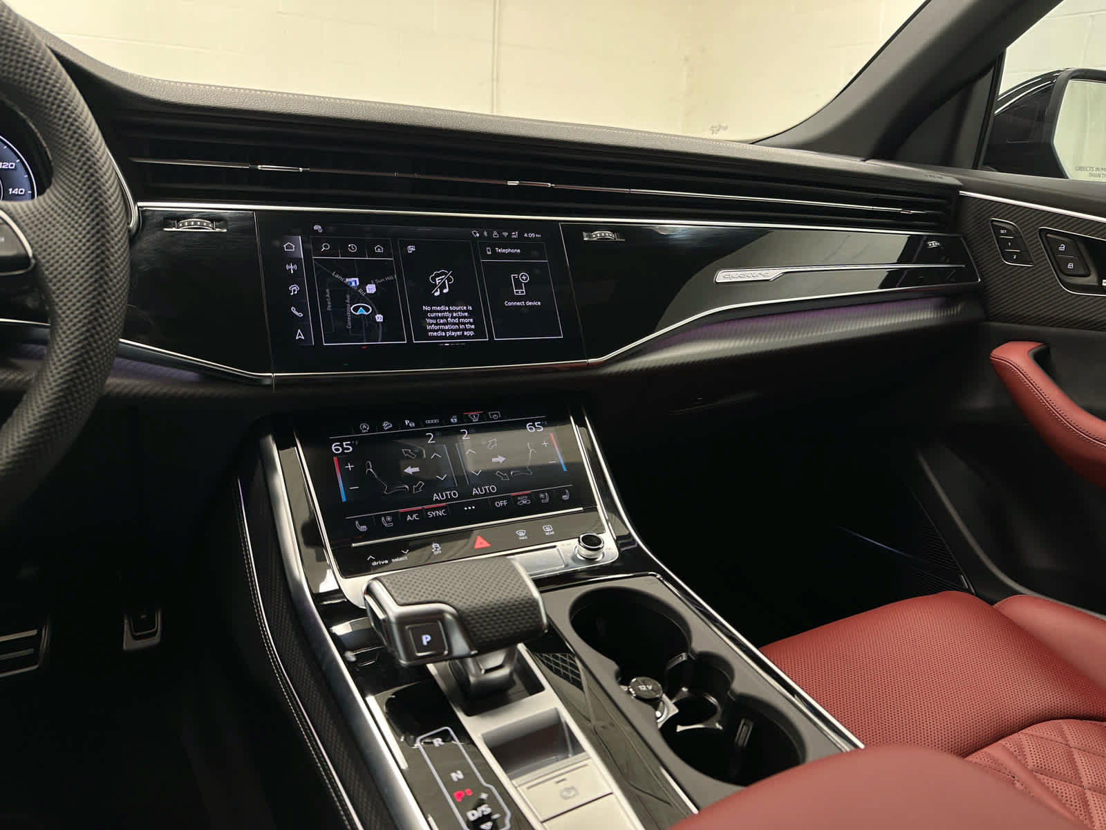 Used 2026 Audi SQ8 Prestige AWD/4WD image 27