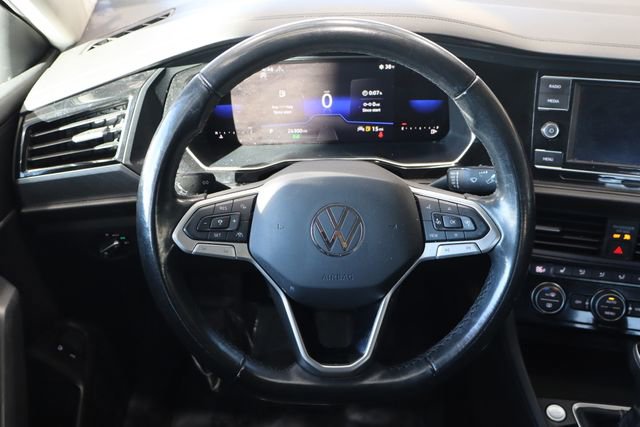 Used 2022 Volkswagen Jetta SE image 20