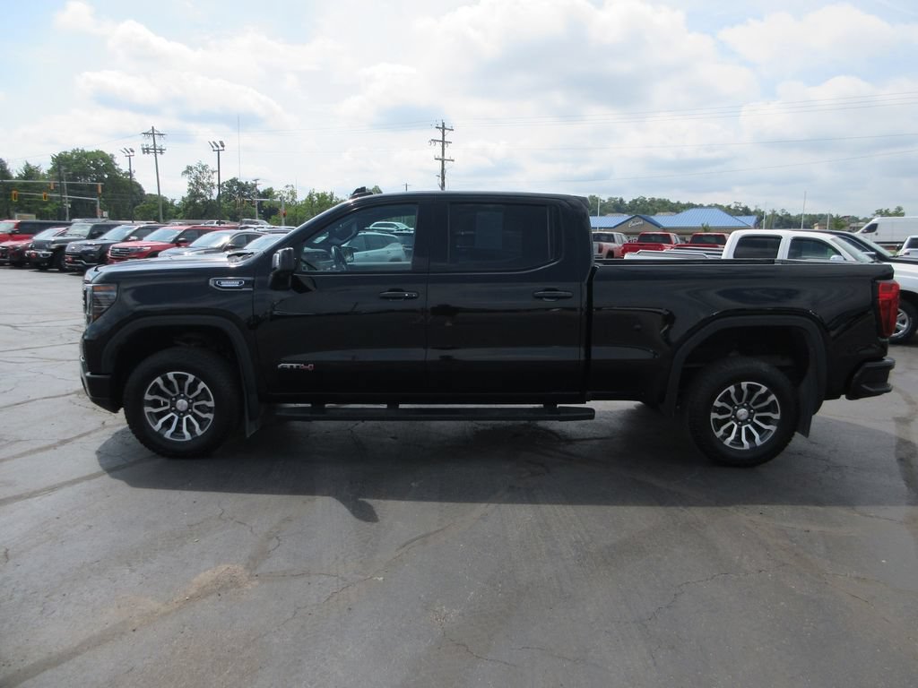 Certified 2022 GMC Sierra 1500 AT4 AWD/4WD image 9