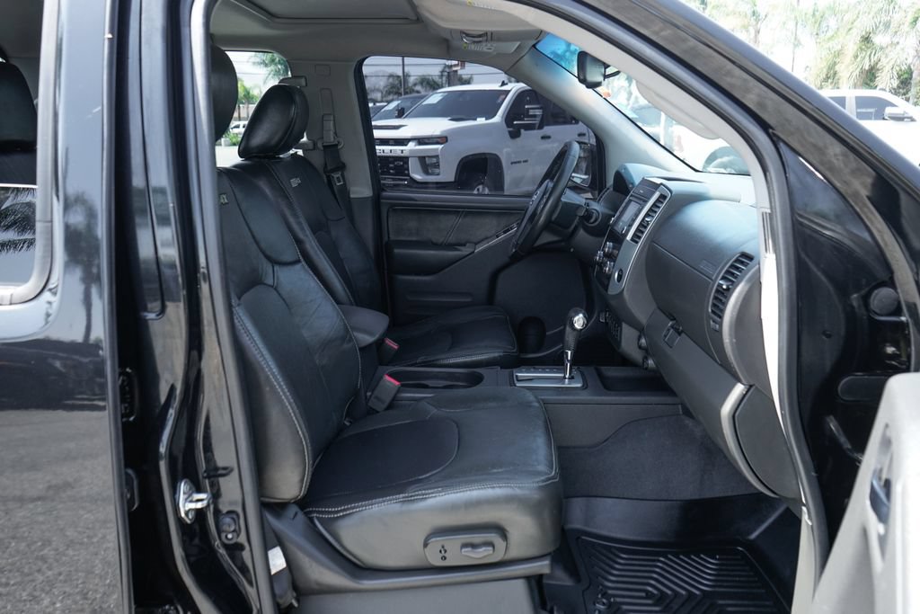 Used 2018 Nissan Frontier PRO-4X w/ Pro-4x Luxury Package AWD/4WD image 38