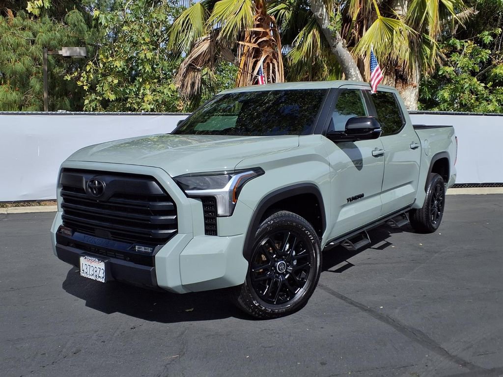 Used 2024 Toyota Tundra Limited AWD/4WD image 25
