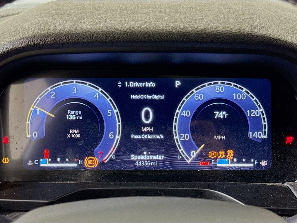 Used 2023 Jeep Grand Cherokee Altitude image 10