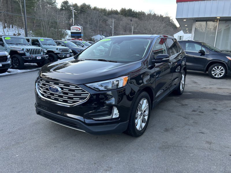 Used 2022 Ford Edge Titanium image 2