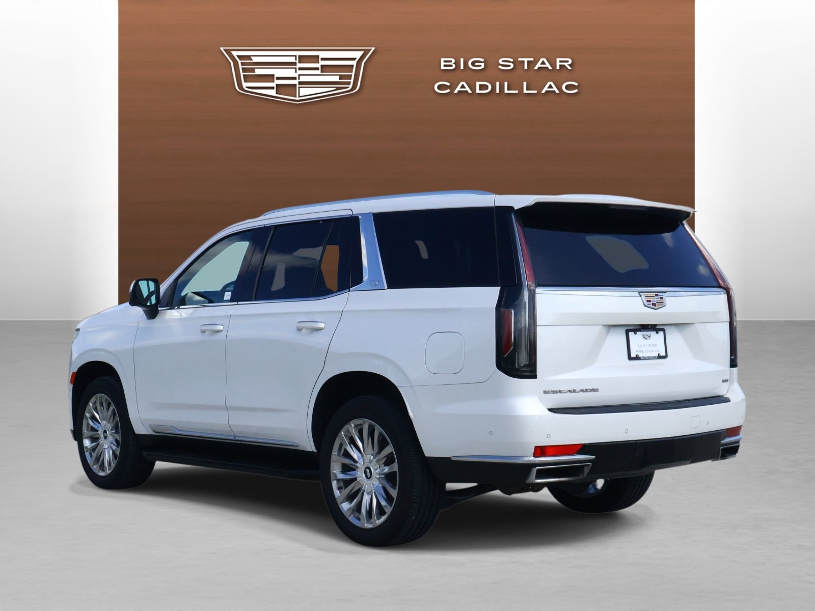 Used 2021 Cadillac Escalade Premium Luxury RWD image 3