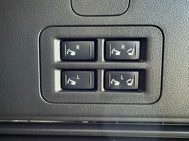 Used 2025 Nissan Armada Platinum AWD/4WD image 36