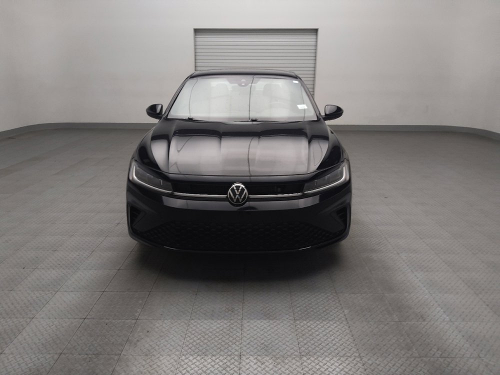 Used 2025 Volkswagen Jetta Sport image 14