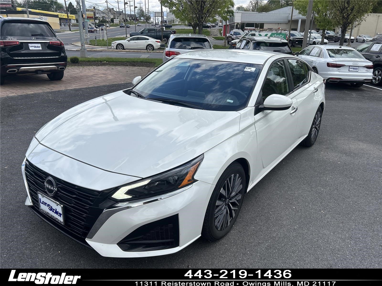 Used 2023 Nissan Altima 2.5 SV image 1