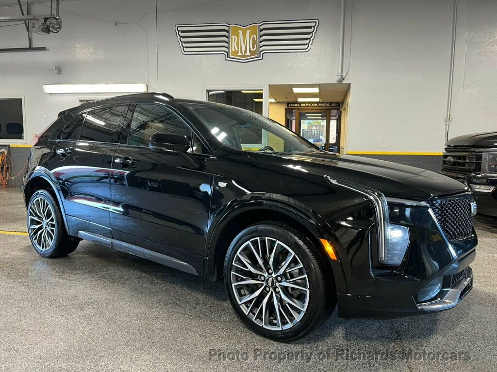 Used 2024 Cadillac XT4 Sport image 1
