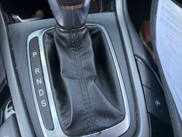 Used 2017 Ford Edge SE image 23