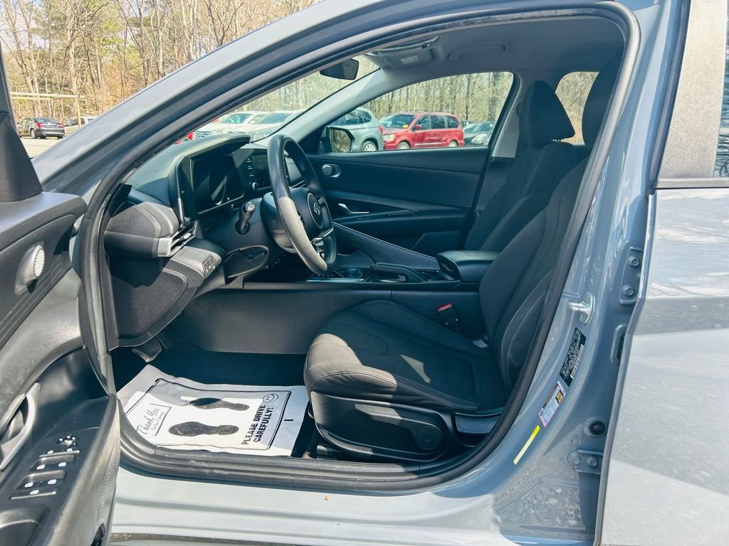 Used 2021 Hyundai Elantra SEL w/ Cargo Package image 21