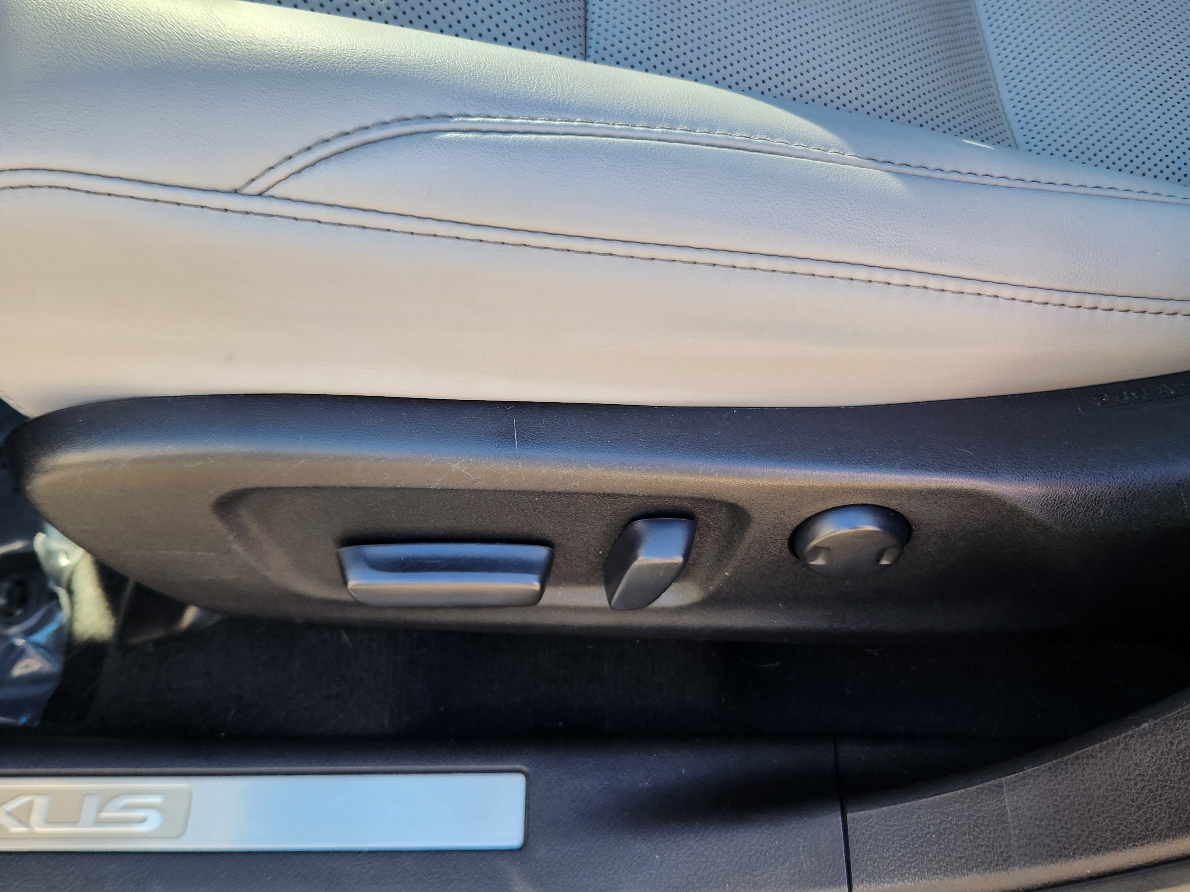 Used 2022 Lexus RX 350 AWD w/ Premium Package image 16