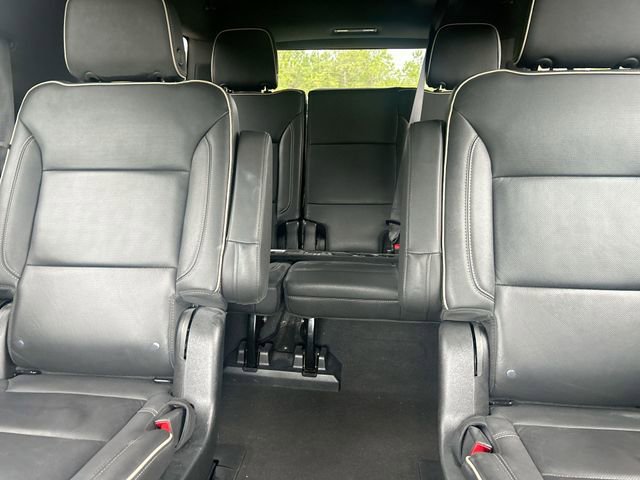 Used 2023 Chevrolet Suburban Premier image 26