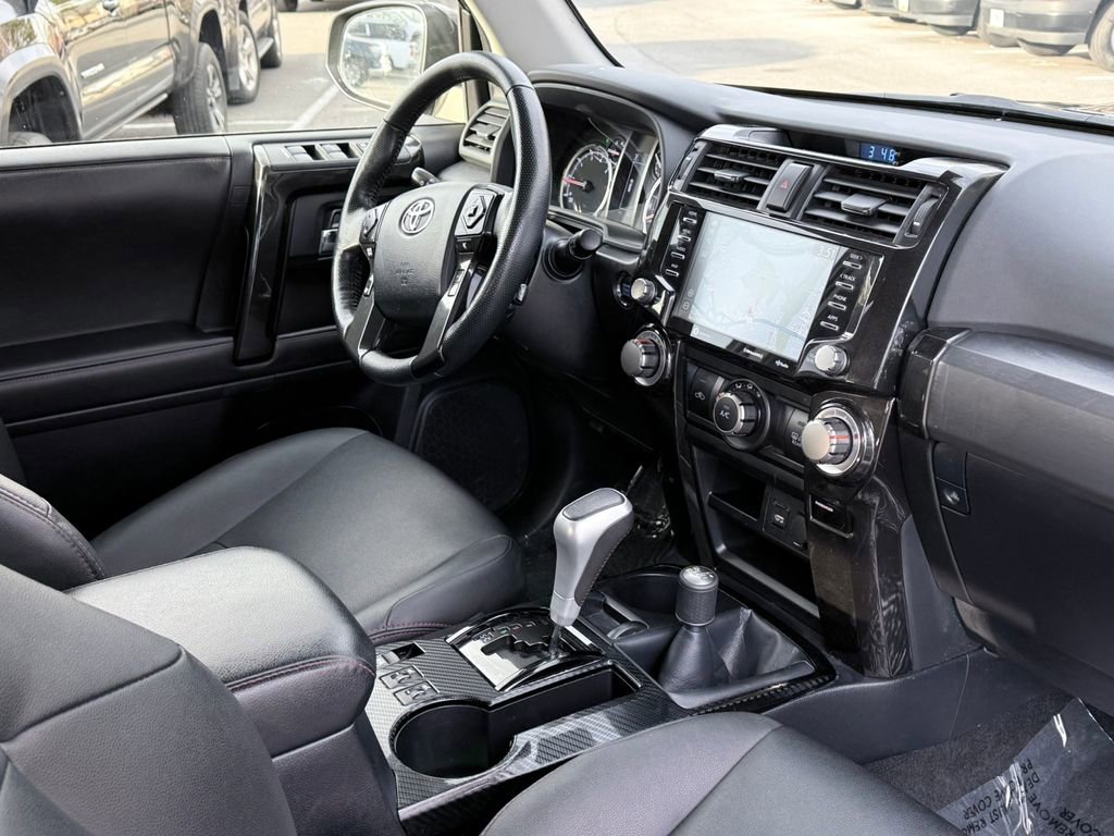 Used 2024 Toyota 4Runner TRD Off-Road Premium image 9