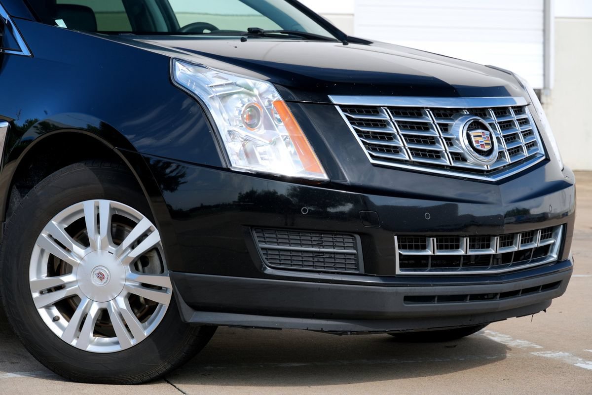 Used 2013 Cadillac SRX Luxury w/ Driver Awareness Package FWD image 18
