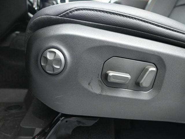 Used 2025 Jeep Gladiator Sport AWD/4WD image 7