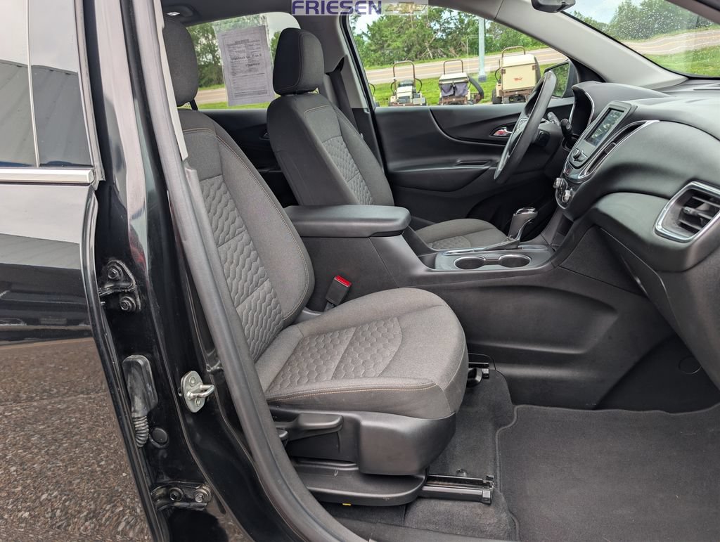 Used 2020 Chevrolet Equinox LT FWD image 23