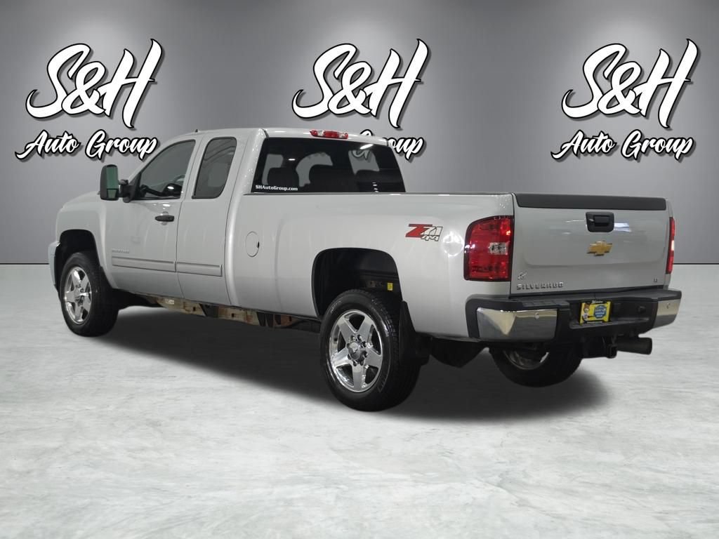 Used 2013 Chevrolet Silverado 2500 LT w/ Interior Plus Package AWD/4WD image 19