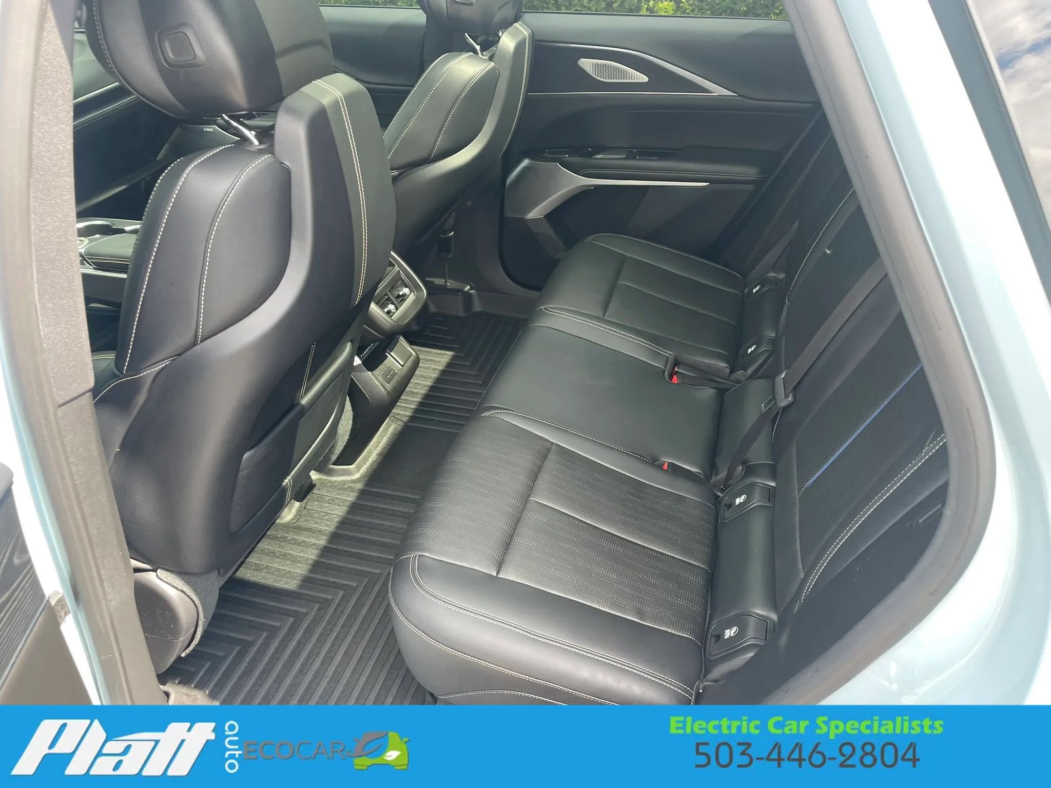 Used 2024 Cadillac Lyriq Sport AWD/4WD image 45
