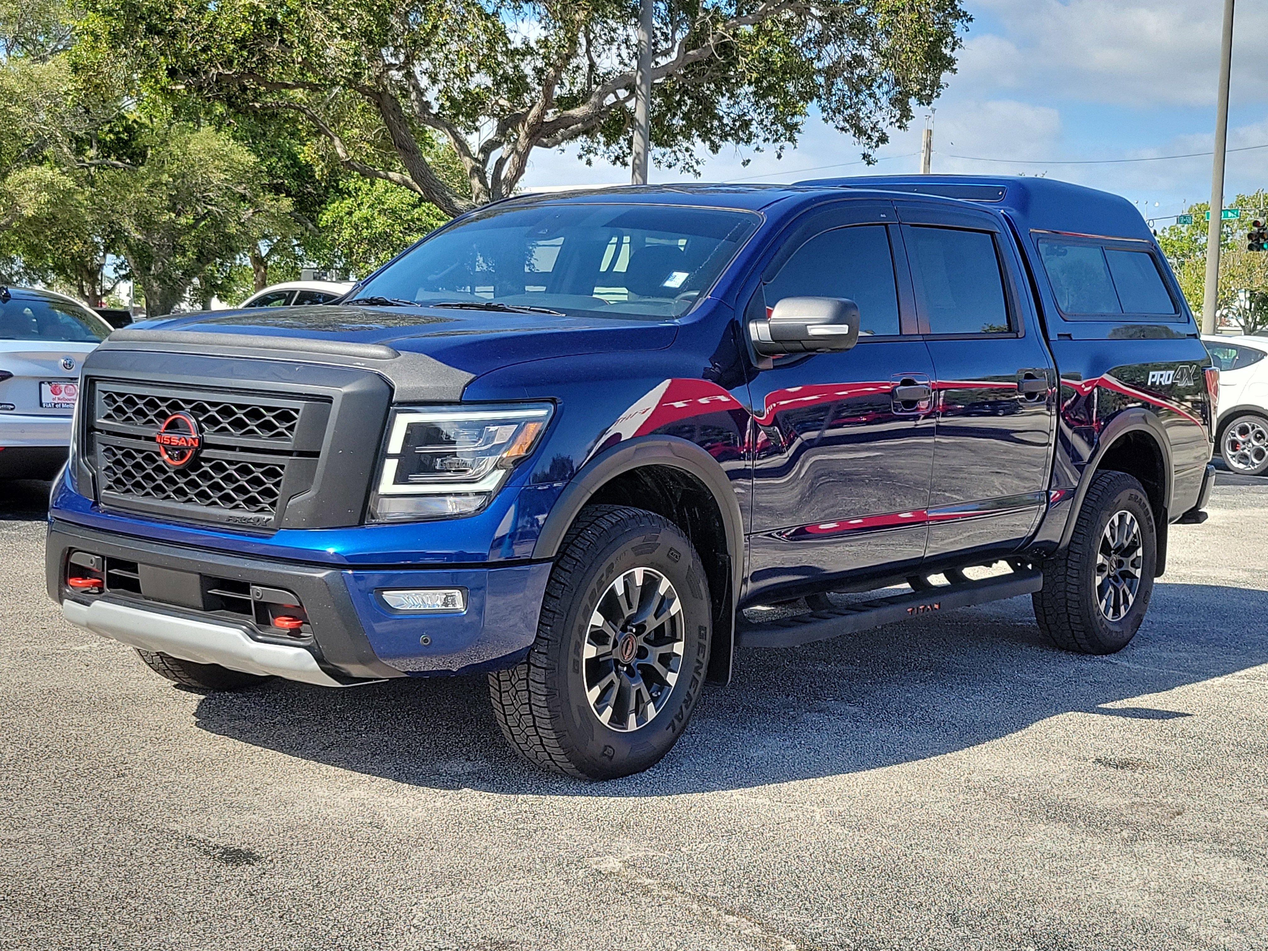 Used 2023 Nissan Titan PRO-4X w/ Pro-4x Convenience Package AWD/4WD image 2