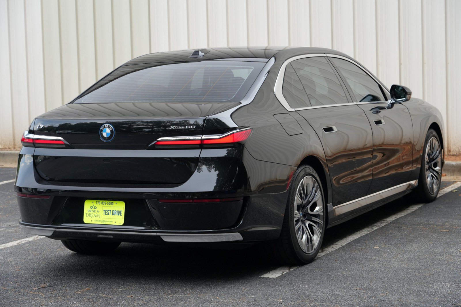 Used 2023 BMW i7 xDrive60 AWD/4WD image 60