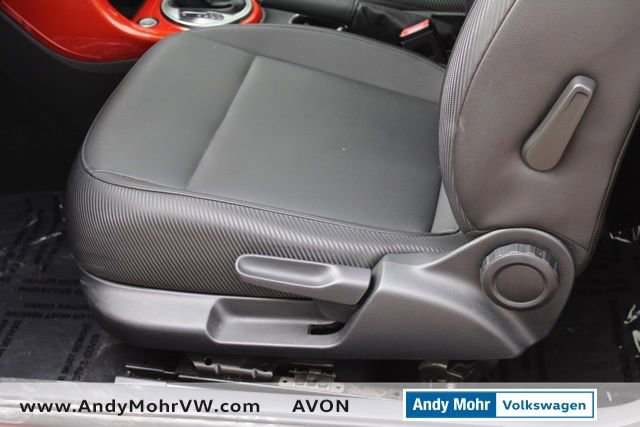 Used 2019 Volkswagen Beetle 2.0T SE image 15