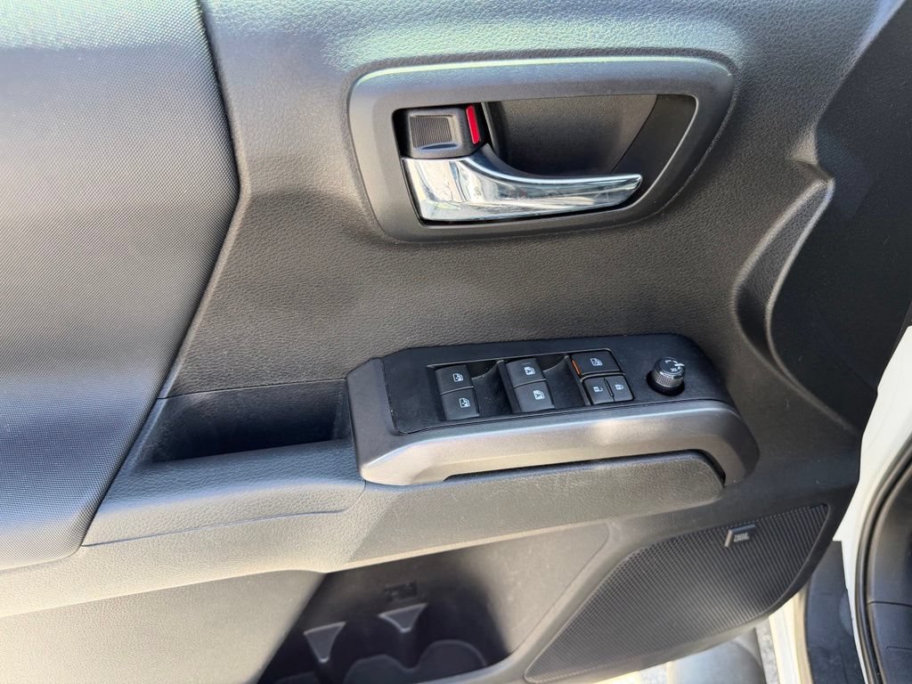 Used 2022 Toyota Tacoma TRD Pro AWD/4WD image 21