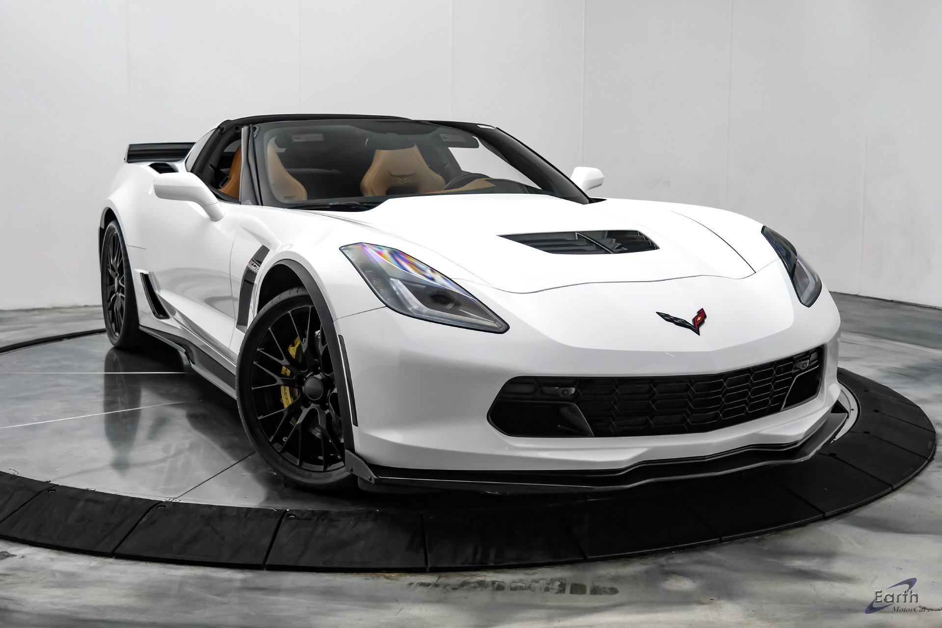 Used 2016 Chevrolet Corvette Z06 w/ 2LZ Preferred Equipment Group RWD image 32