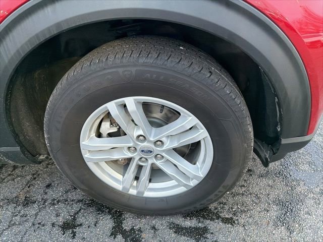 Certified 2021 Ford Explorer XLT w/ Equipment Group 202A image 5