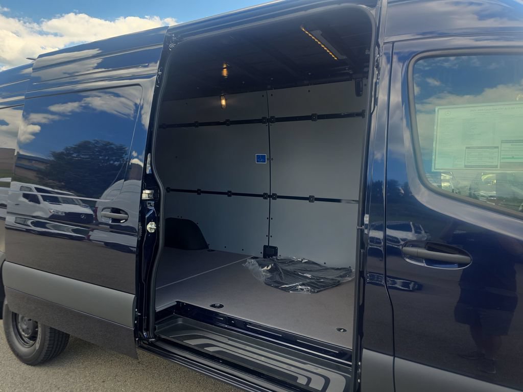 New 2026 Mercedes-Benz Sprinter 2500 image 23