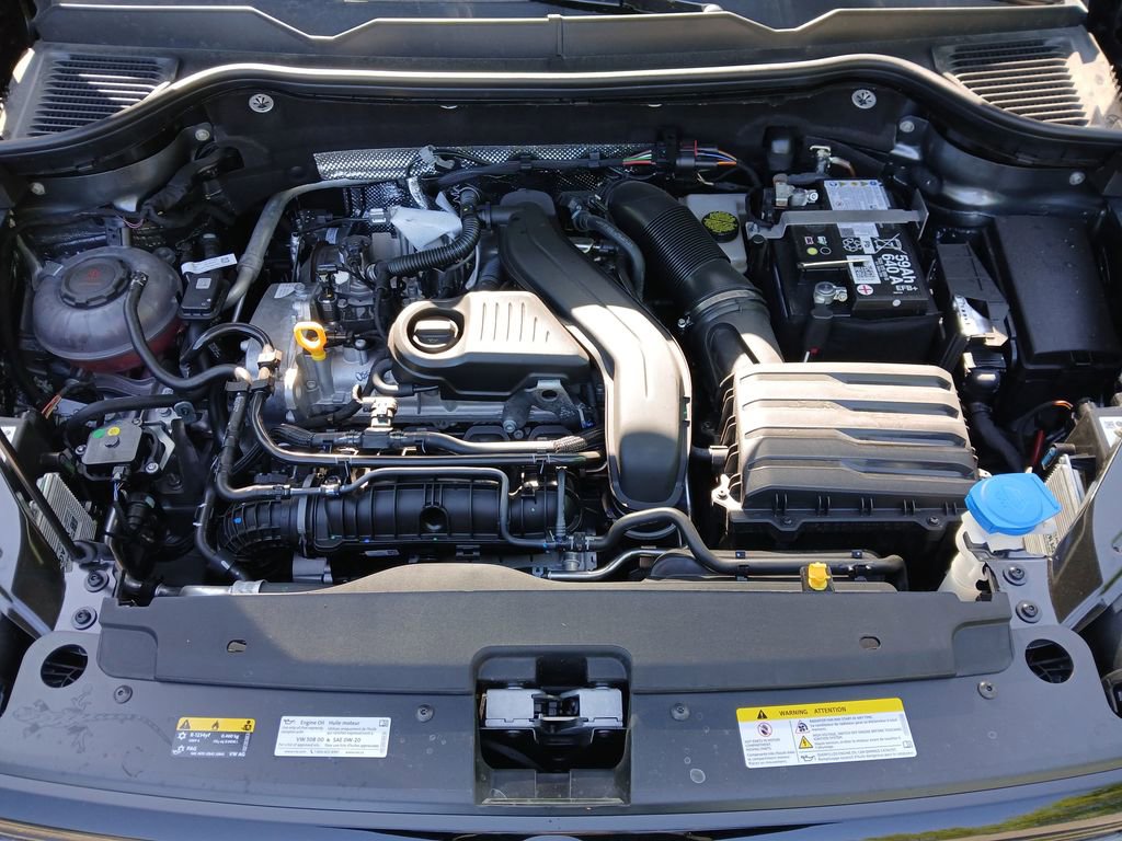 New 2026 Volkswagen Taos SE image 20