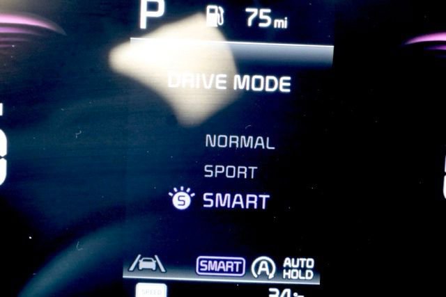 Used 2024 Kia Sportage EX image 25