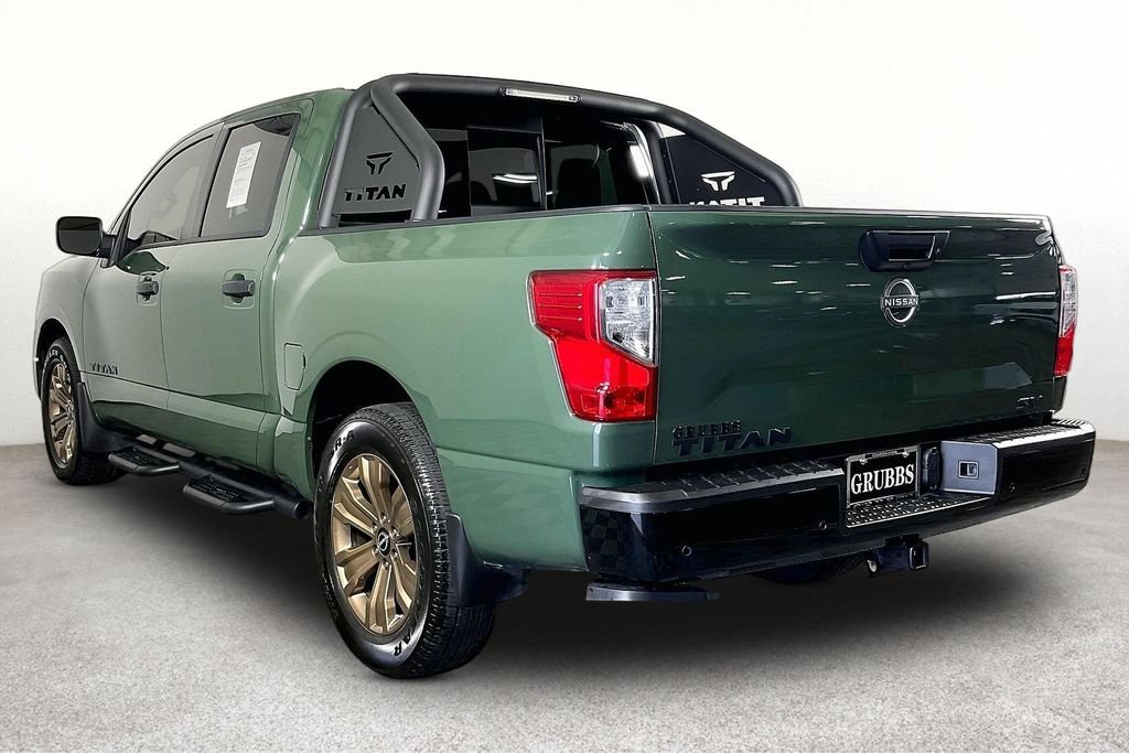 Used 2024 Nissan Titan SV w/ SV Bronze Edition Package RWD image 15