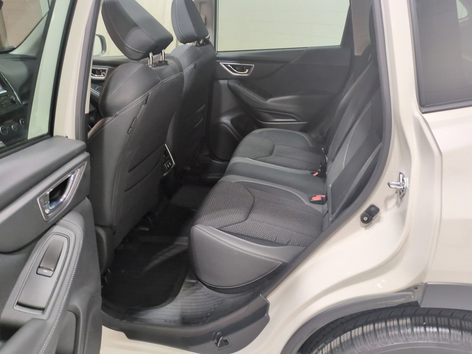 Certified 2023 Subaru Forester Premium AWD/4WD image 14