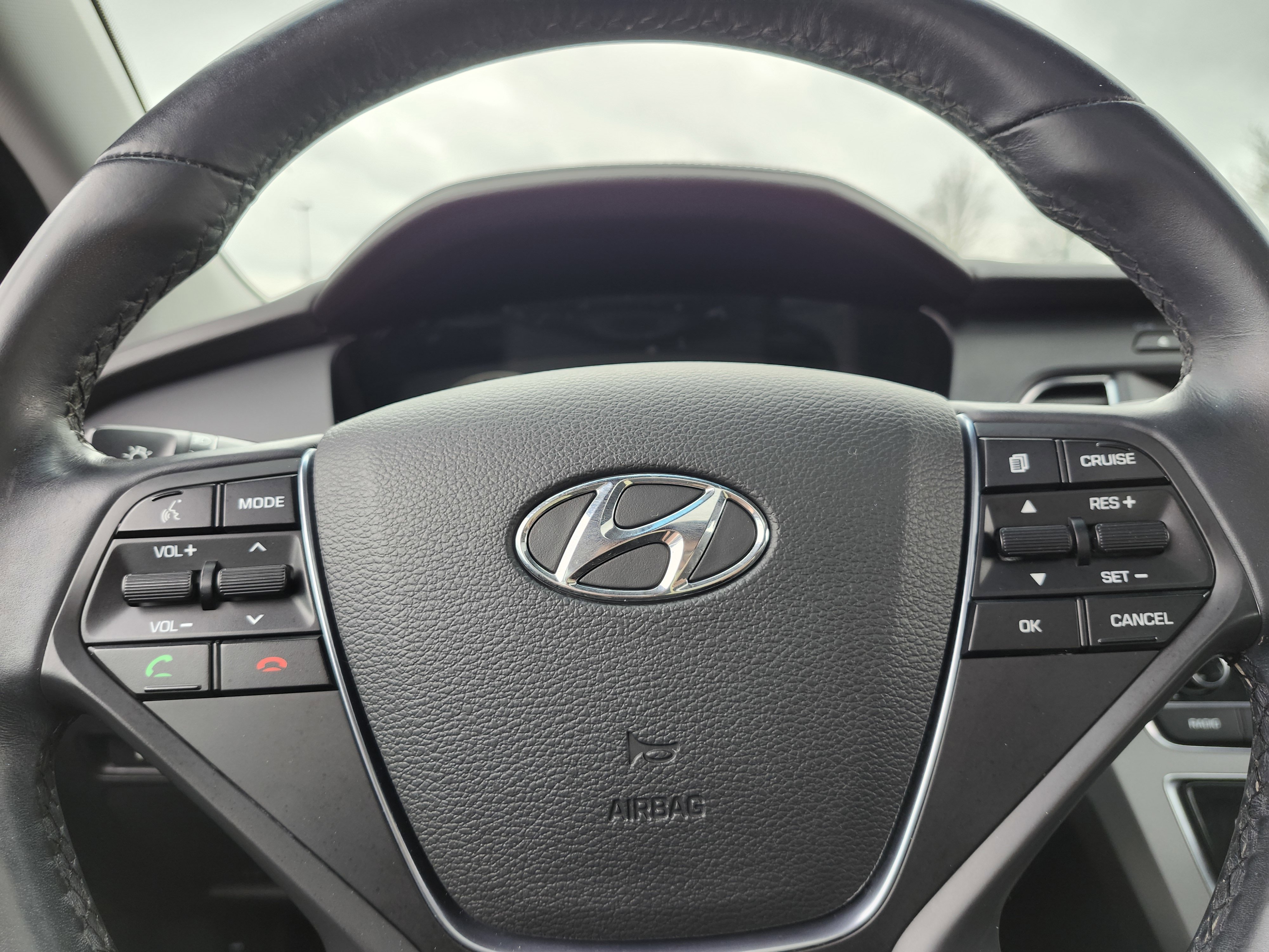 Used 2017 Hyundai Sonata Sport w/ Value Edition Package 02 image 30