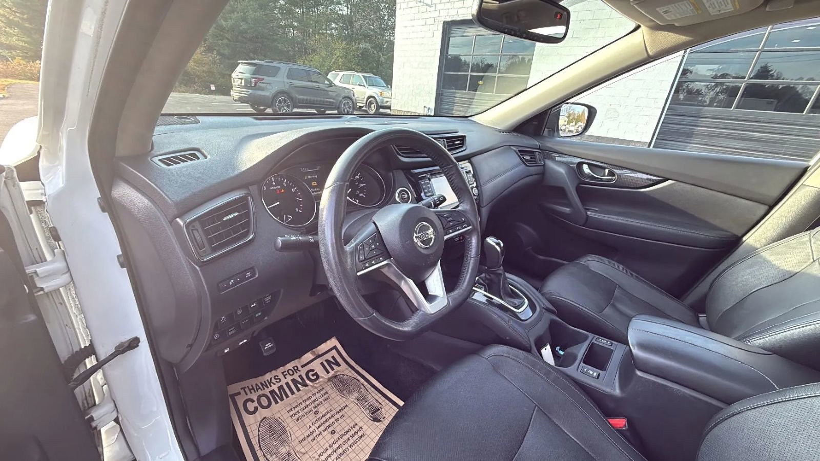 Used 2017 Nissan Rogue SL w/ SL Premium Package image 62