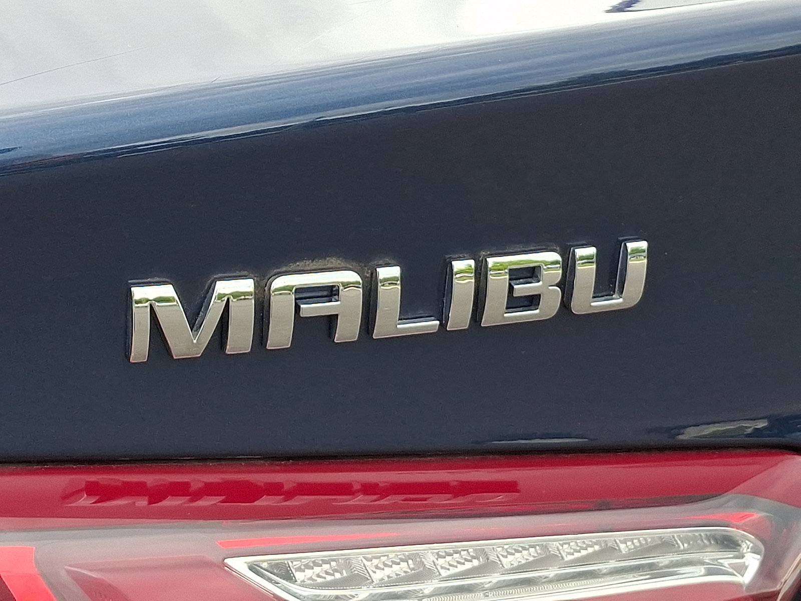 Used 2022 Chevrolet Malibu LT FWD image 28