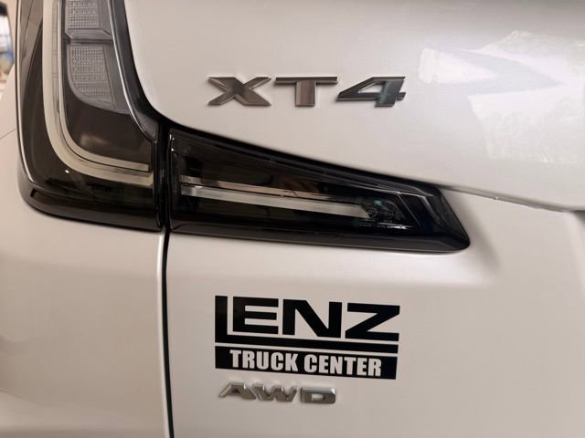 Used 2025 Cadillac XT4 Sport AWD/4WD image 14