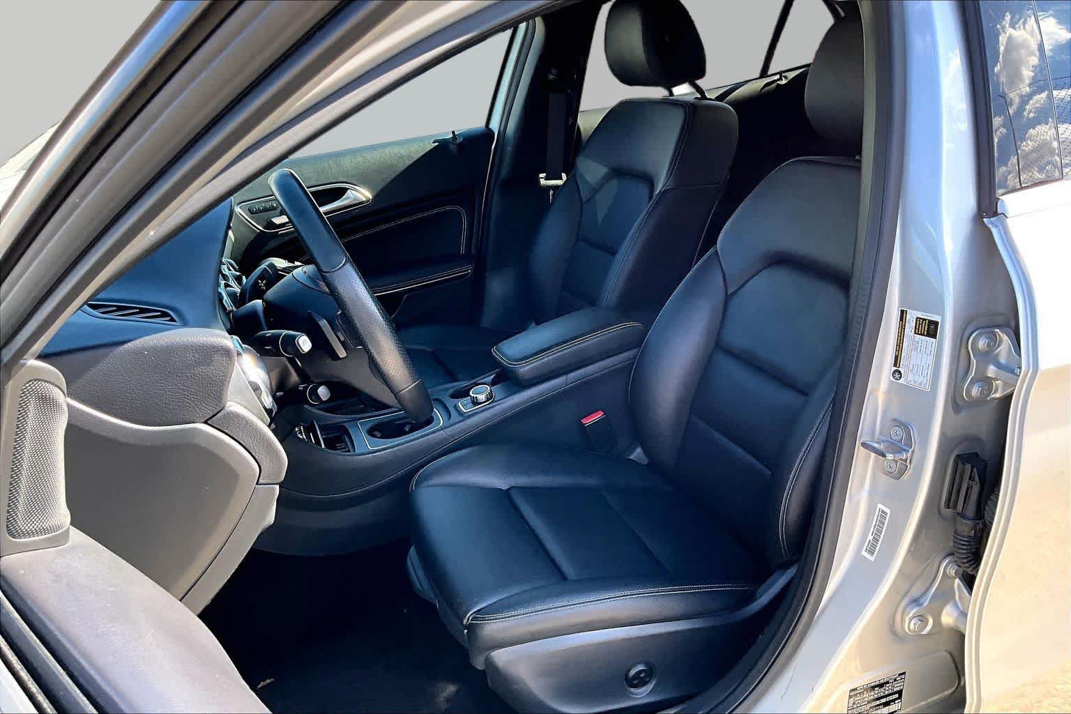 Used 2018 Mercedes-Benz GLA 250 4MATIC image 8