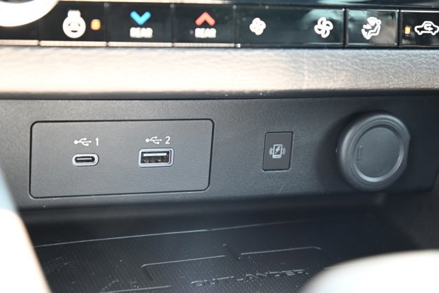 New 2023 Mitsubishi Outlander SEL image 42