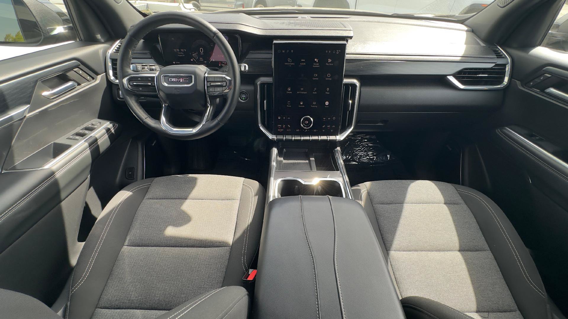 Used 2025 GMC Acadia Elevation FWD image 9