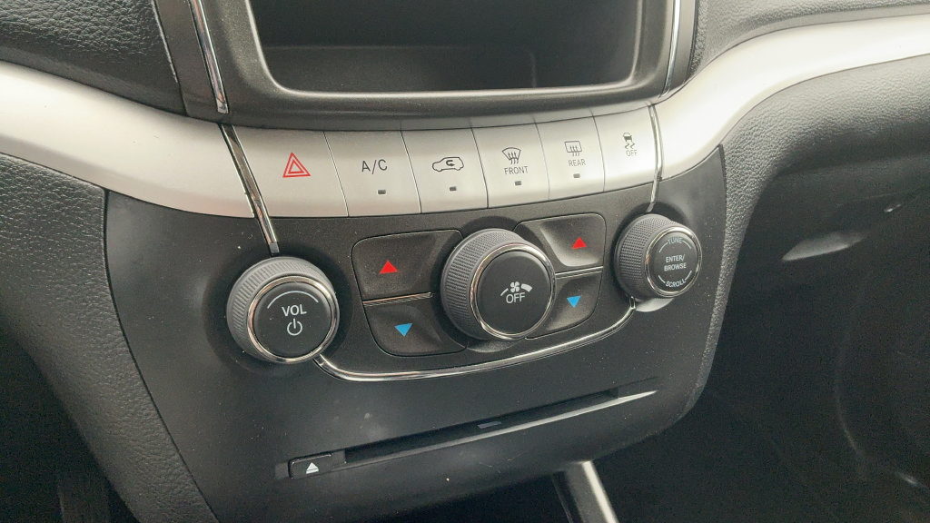 Used 2013 Dodge Journey SXT w/ Flexible Seating Group FWD image 10