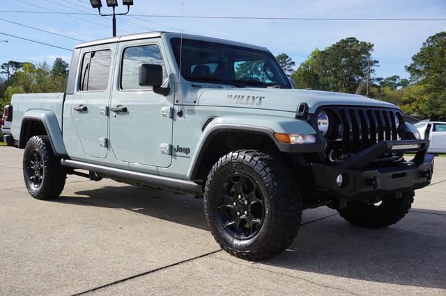 Used 2023 Jeep Gladiator Willys image 2
