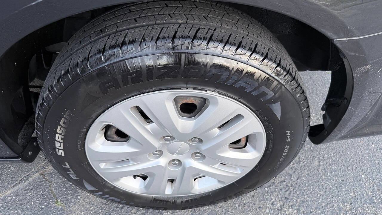 Used 2019 Dodge Grand Caravan SE FWD image 47